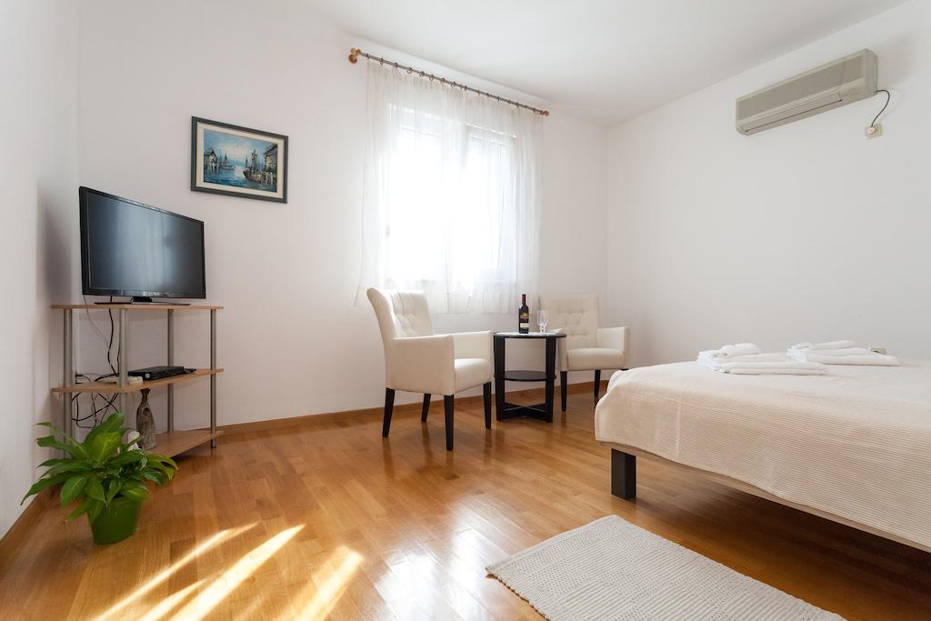 Beach Apartments Rafael Zadar Kamer foto