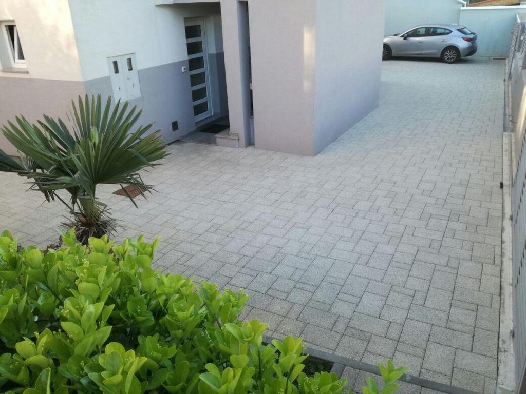 Beach Apartments Rafael Zadar Buitenkant foto