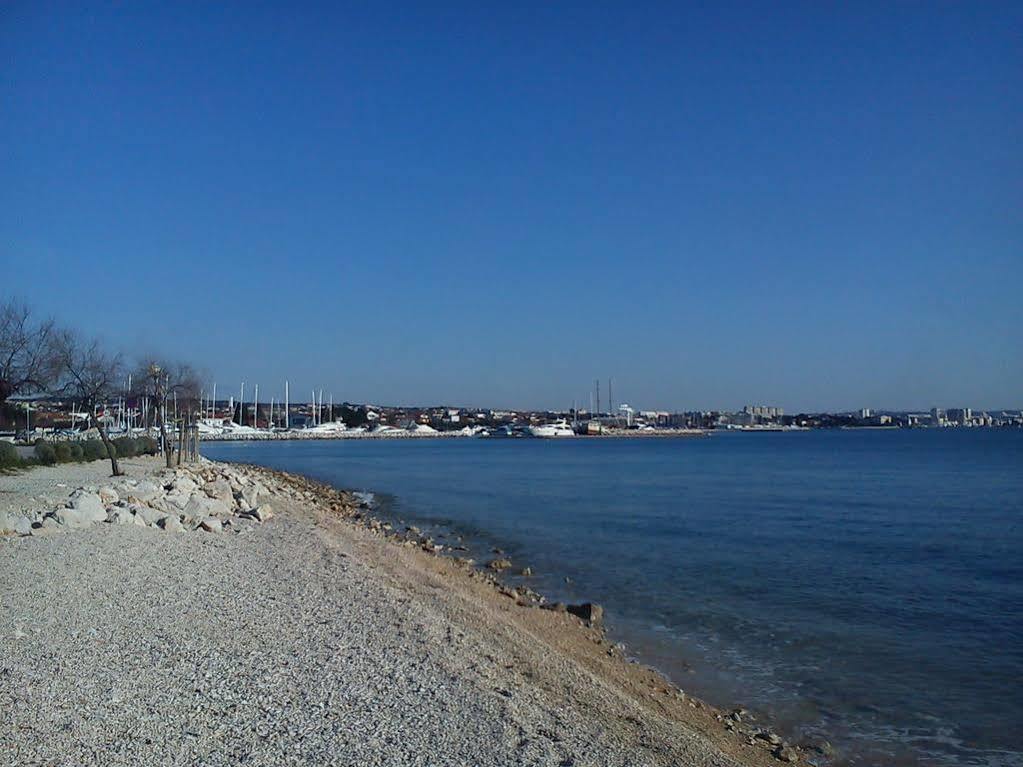 Beach Apartments Rafael Zadar Buitenkant foto